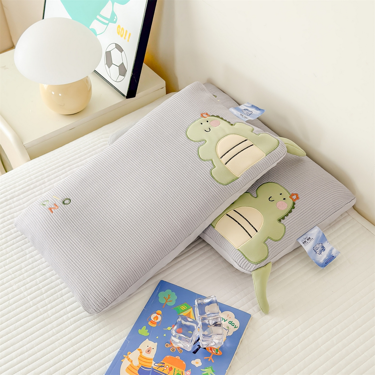 91家纺网 家纺一手货源 找家纺 麦肯锡 2026新款小恐龙儿童荞麦枕枕头枕芯 灰色