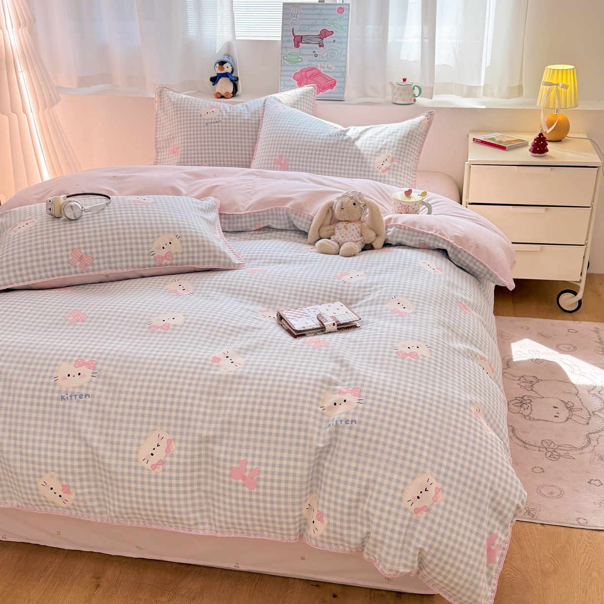 91家纺网 家纺一手货源 找家纺 简宜家居（朝初家纺） 2026新款贝壳边卡通可爱纯棉全棉四件套 蓝格日记