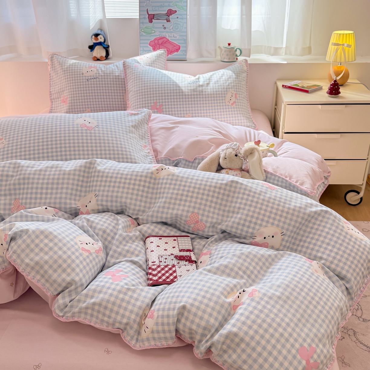 91家纺网 家纺一手货源 找家纺 简宜家居（朝初家纺） 2026新款贝壳边卡通可爱纯棉全棉四件套 蓝格日记