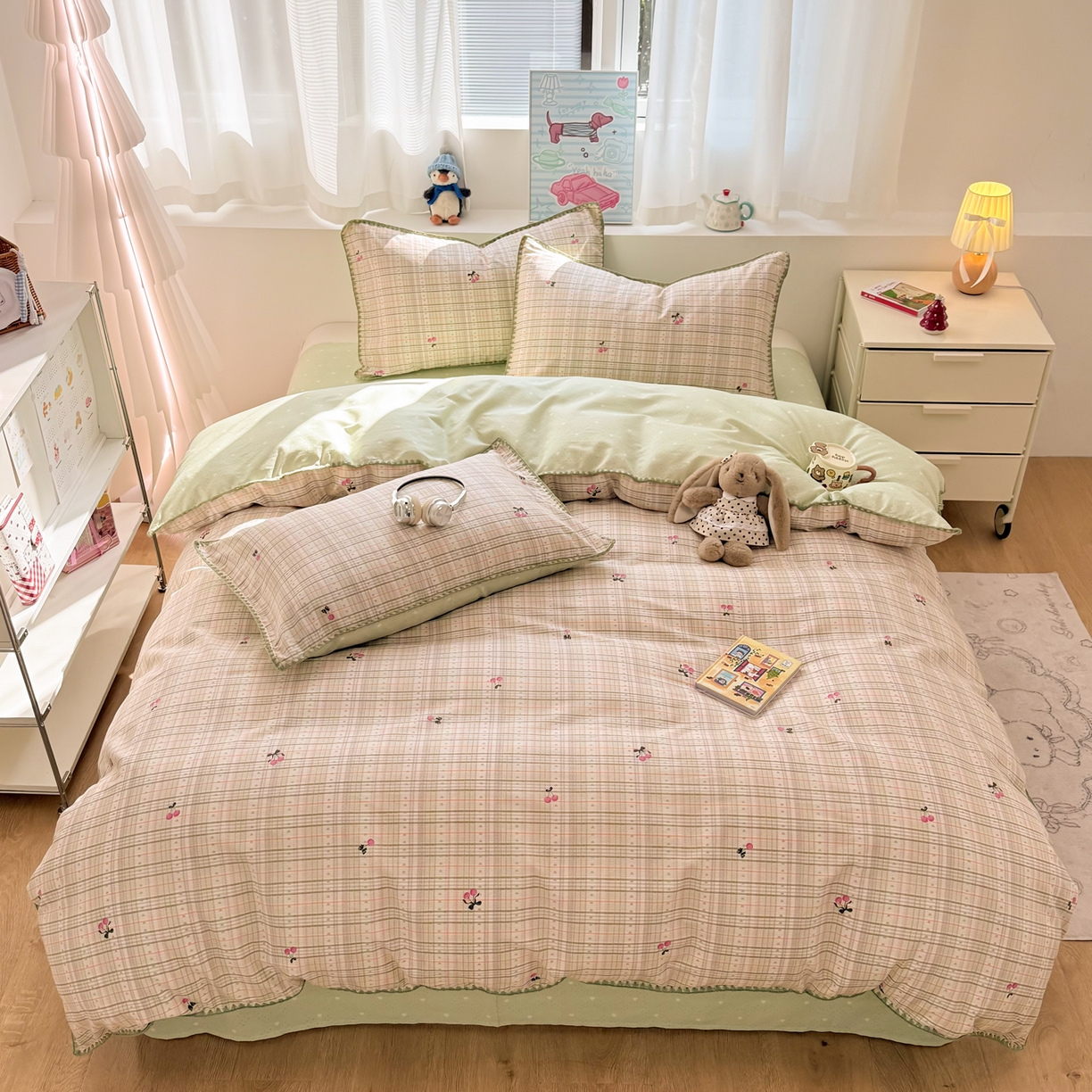 91家纺网 家纺一手货源 找家纺 简宜家居（朝初家纺） 2026新款贝壳边卡通可爱纯棉全棉四件套 樱桃小筑