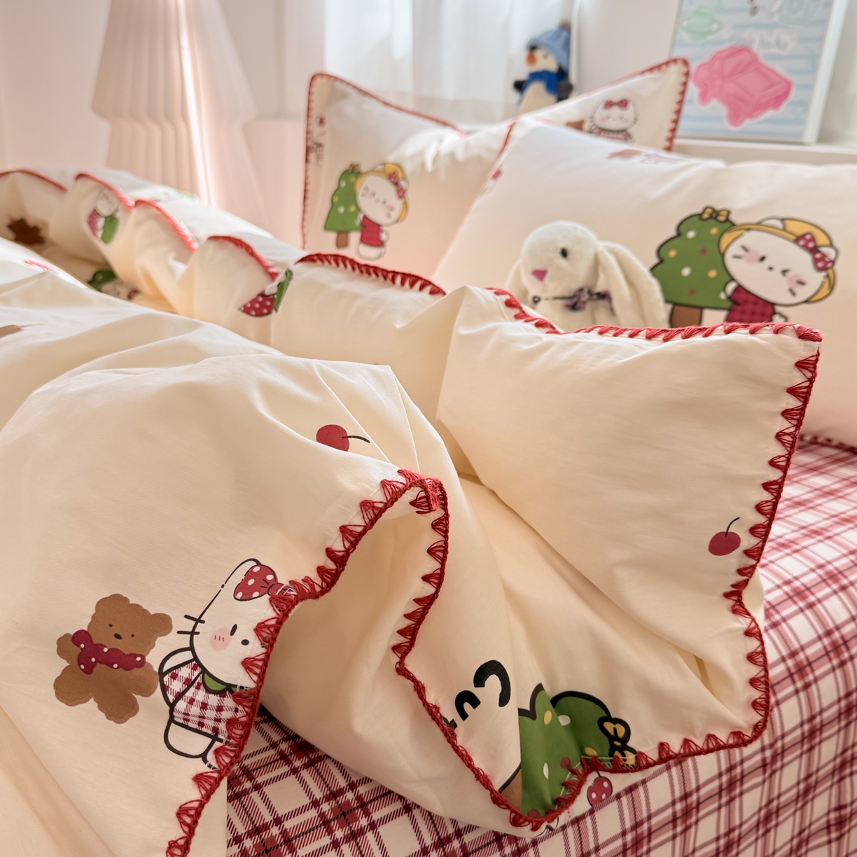 91家纺网 家纺一手货源 找家纺 简宜家居（朝初家纺） 2026新款贝壳边卡通可爱纯棉全棉四件套 红莓树屋