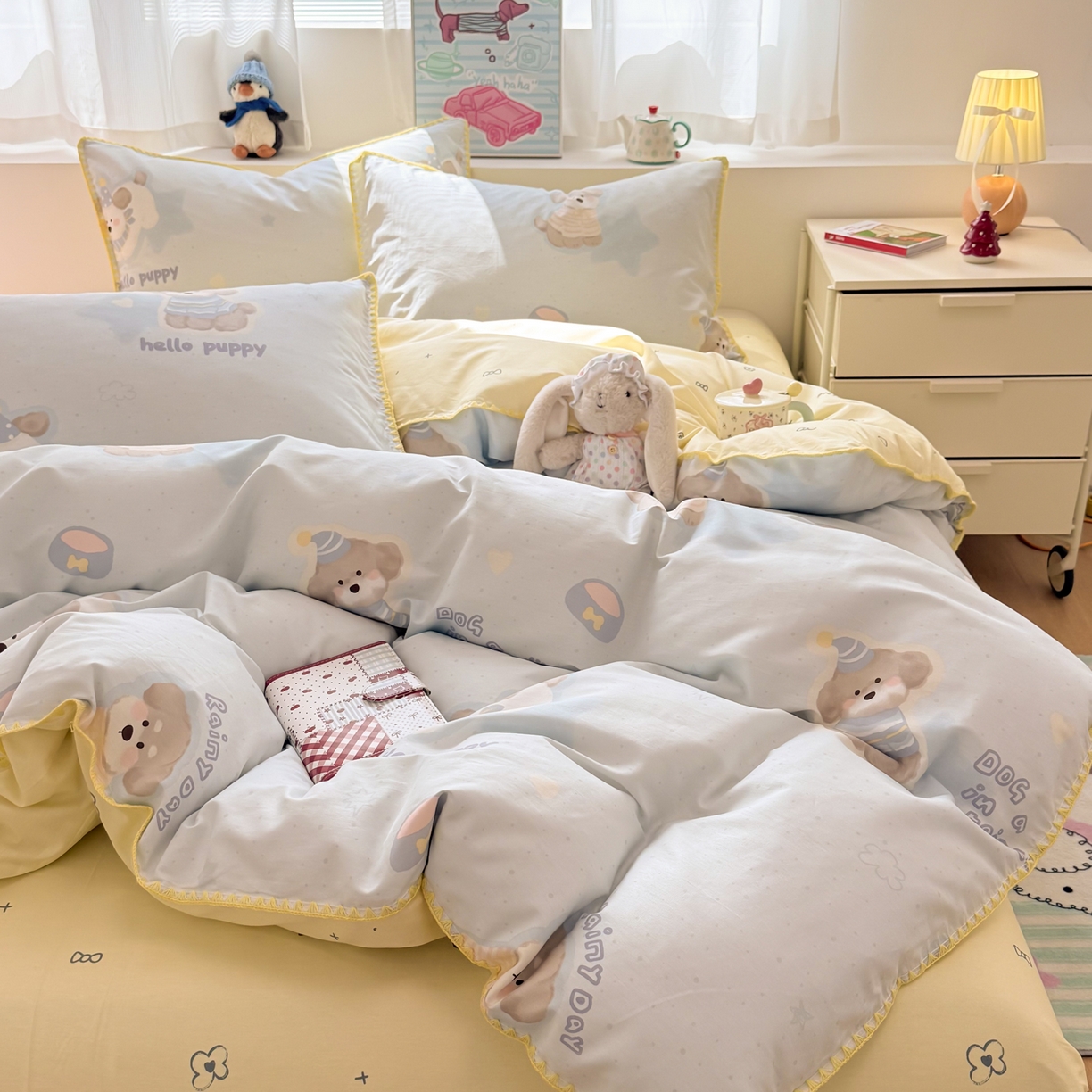 91家纺网 家纺一手货源 找家纺 简宜家居（朝初家纺） 2026新款贝壳边卡通可爱纯棉全棉四件套 派对小狗-黄