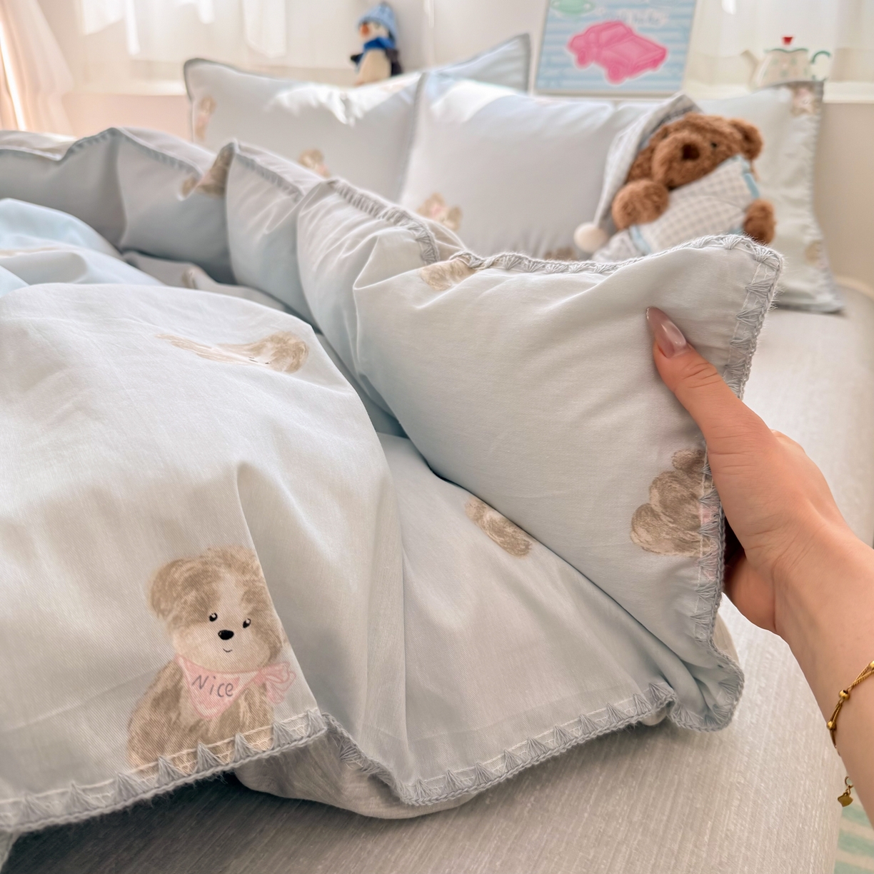91家纺网 家纺一手货源 找家纺 简宜家居（朝初家纺） 2026新款贝壳边卡通可爱纯棉全棉四件套 Nice狗狗-兰