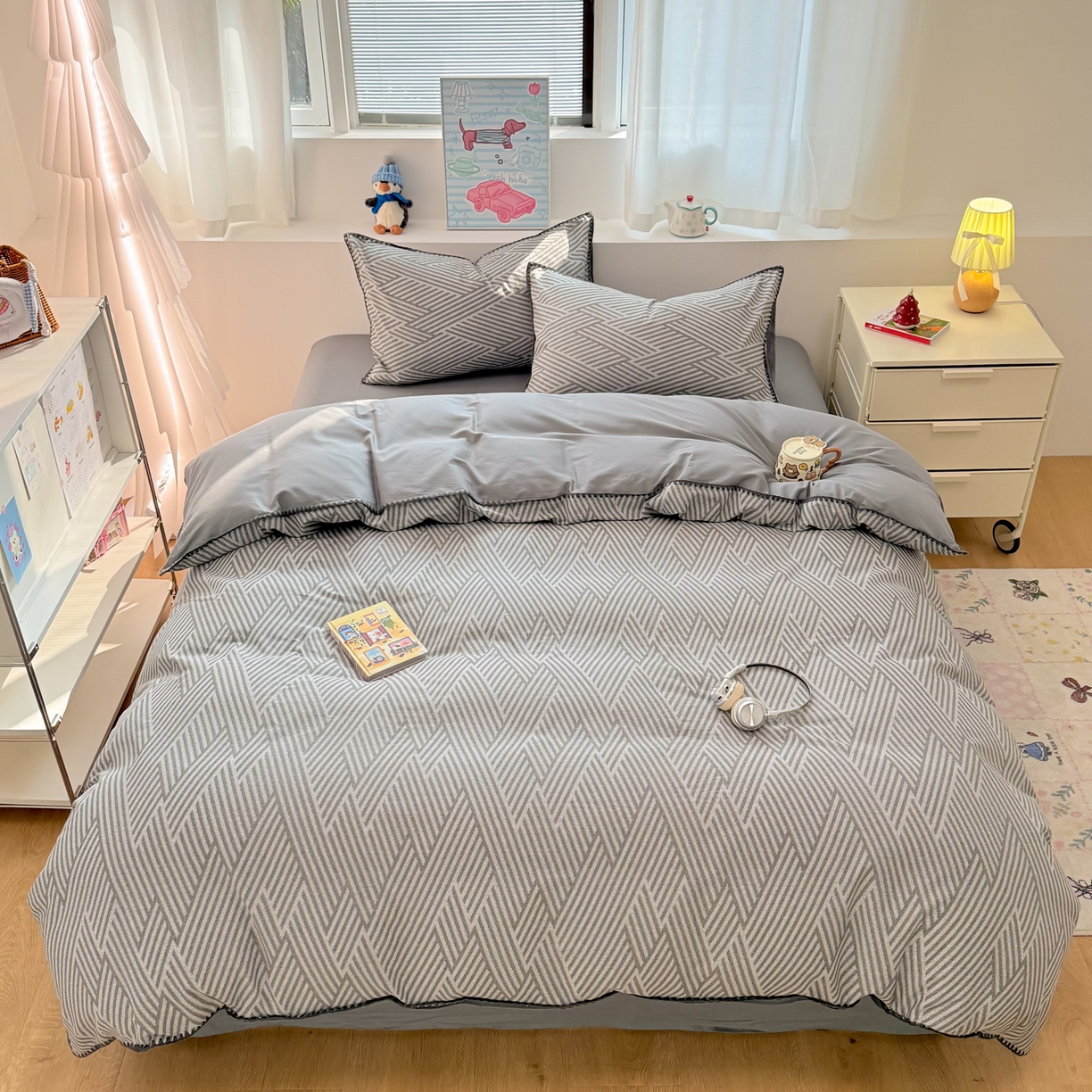 91家纺网 家纺一手货源 找家纺 简宜家居（朝初家纺） 2026新款贝壳边卡通可爱纯棉全棉四件套 编织灰条-灰