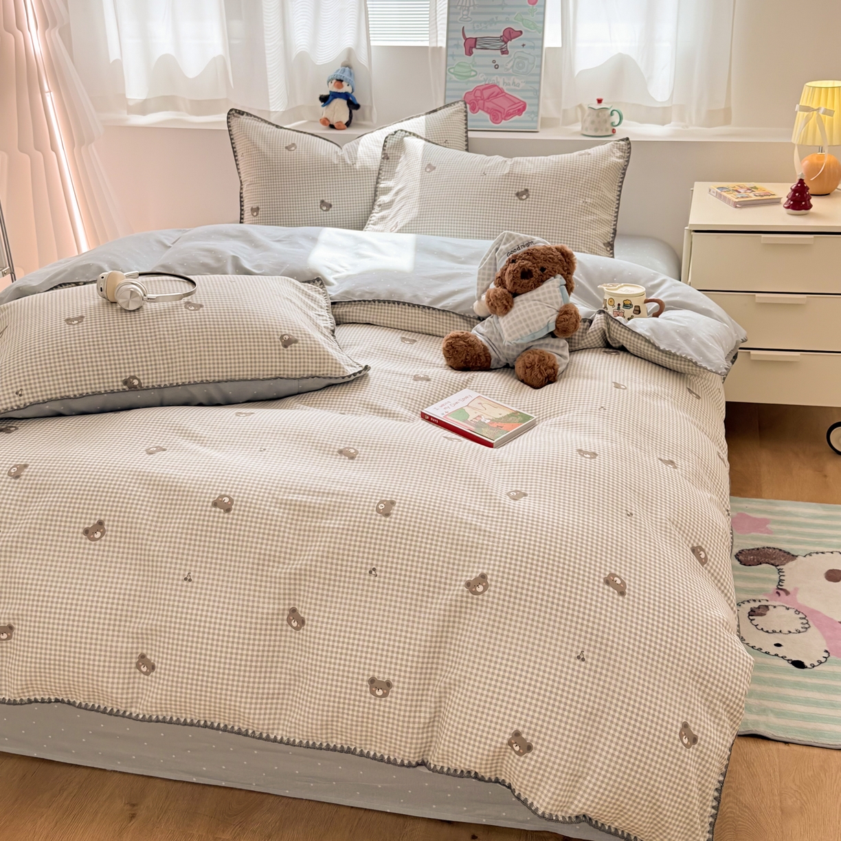 91家纺网 家纺一手货源 找家纺 简宜家居（朝初家纺） 2026新款贝壳边卡通可爱纯棉全棉四件套 棕格小熊