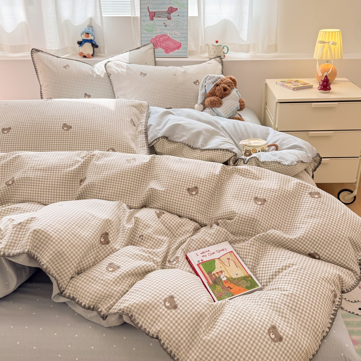 91家纺网 家纺一手货源 找家纺 简宜家居（朝初家纺） 2026新款贝壳边卡通可爱纯棉全棉四件套 棕格小熊