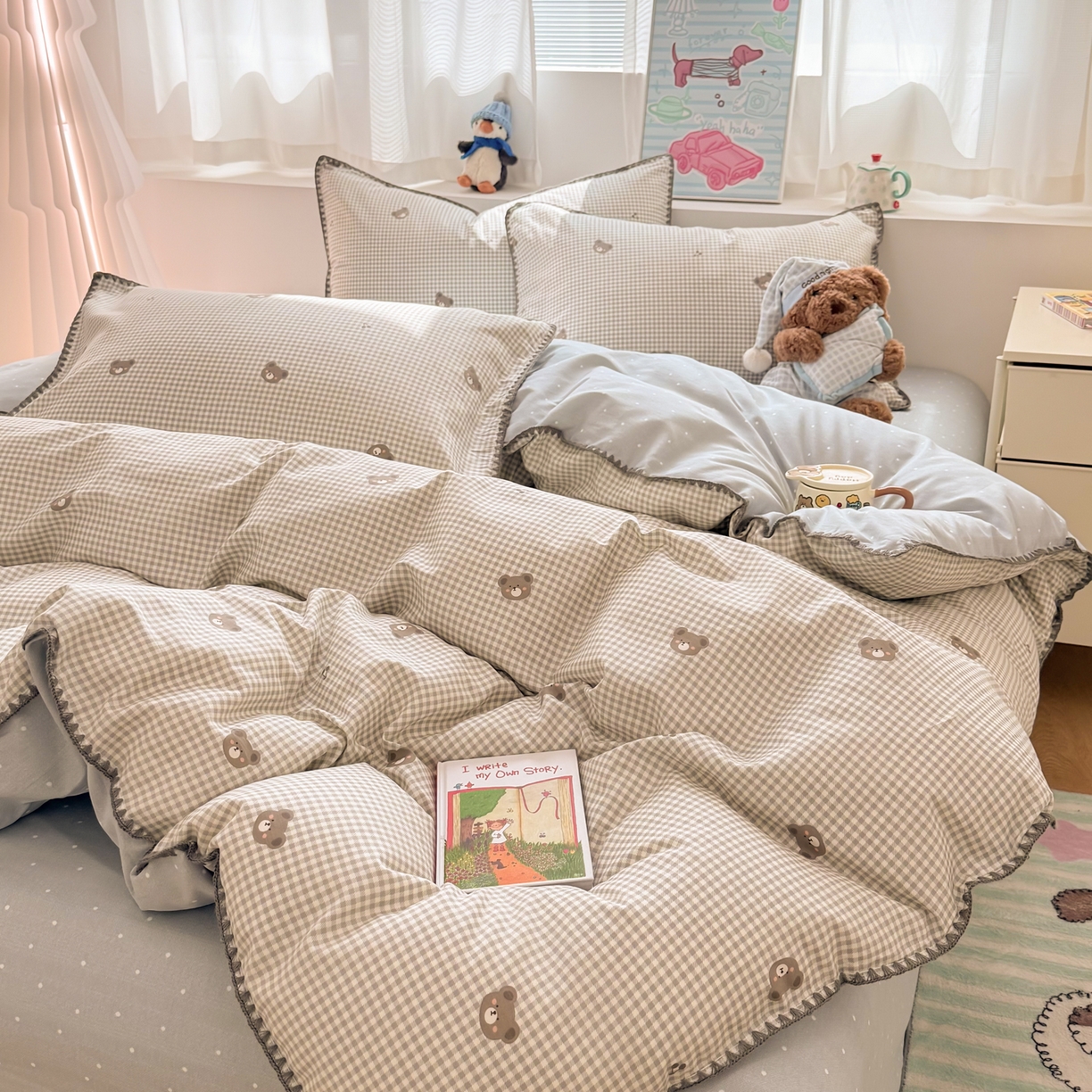 91家纺网 家纺一手货源 找家纺 简宜家居（朝初家纺） 2026新款贝壳边卡通可爱纯棉全棉四件套 棕格小熊