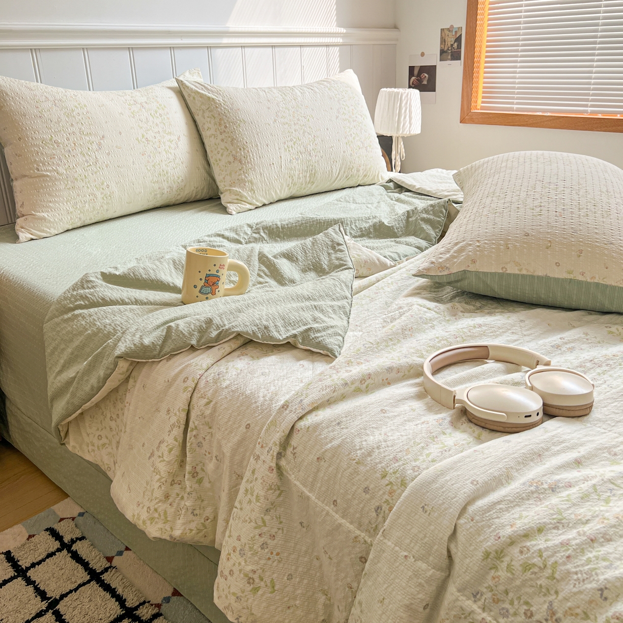 91家纺网 家纺一手货源 找家纺 禾沐  2026新款泡芙纱夏被四件套简单款 浅夏花信