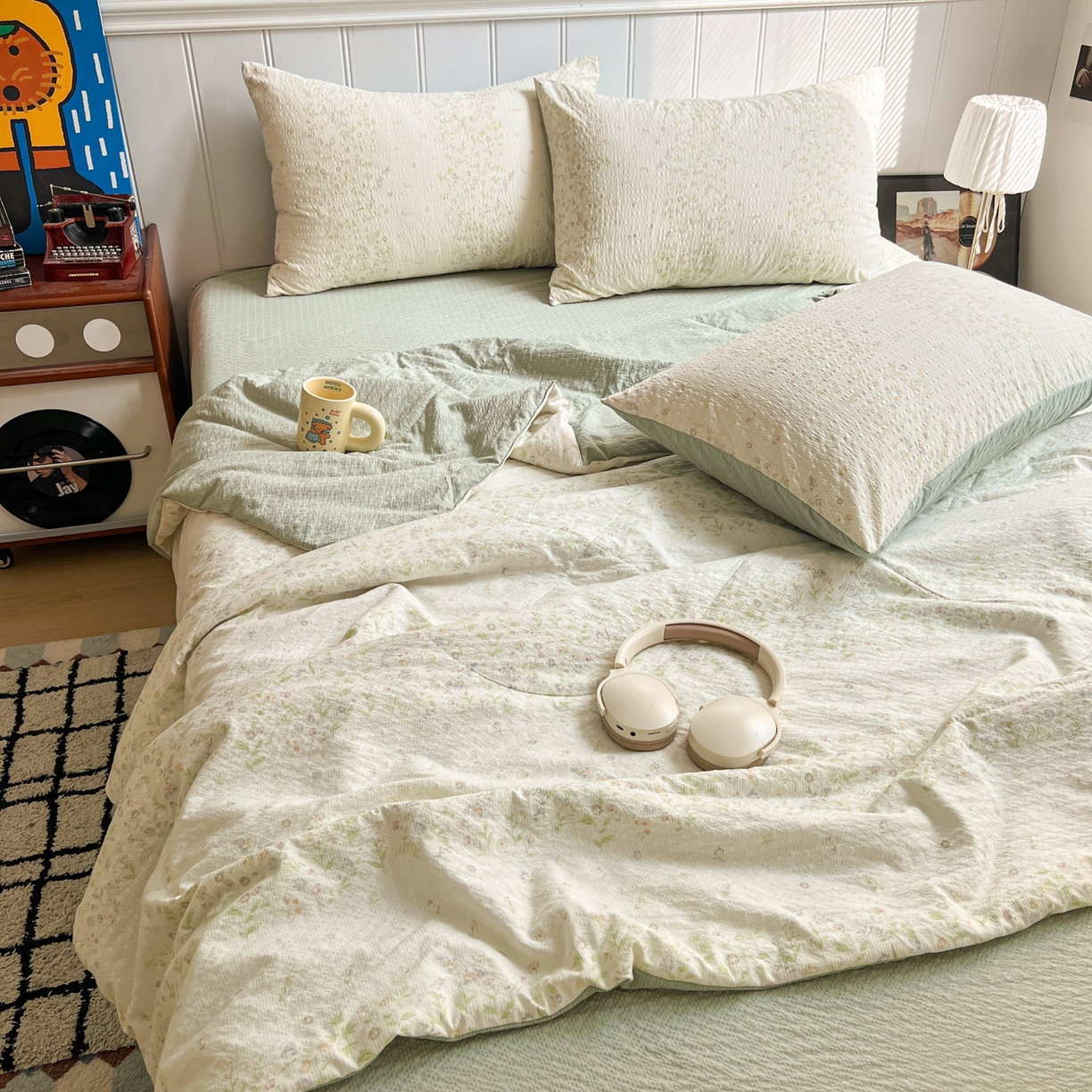 91家纺网 家纺一手货源 找家纺 禾沐  2026新款泡芙纱夏被四件套简单款 浅夏花信