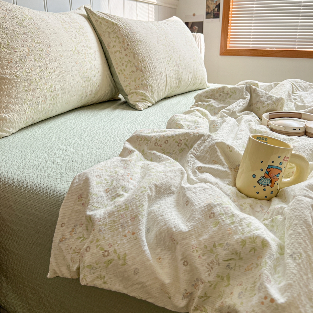 91家纺网 家纺一手货源 找家纺 禾沐  2026新款泡芙纱夏被四件套简单款 浅夏花信