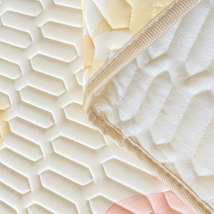 91家纺网 家纺一手货源 找家纺 （总）耐思家纺 2025新款A类0.5乳胶母婴级凉感丝印花乳胶凉席