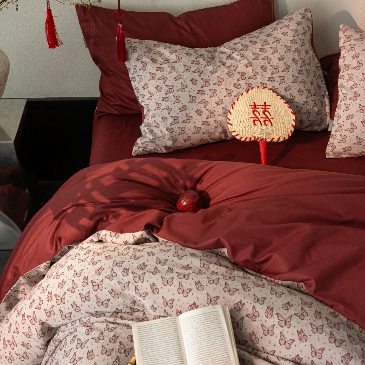 91家纺网 家纺一手货源 找家纺 （总）时光里 2026新款婚庆款60S色织水洗提花四件套