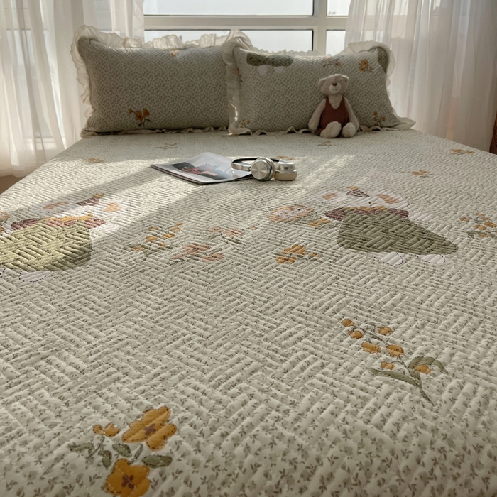 91家纺网 家纺一手货源 找家纺 （总）爱彼家纺 2026新款印花泡芙棉花边床盖三件套-泡芙床盖