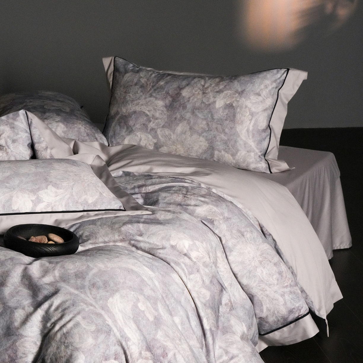 91家纺网 家纺一手货源 找家纺 （总）赫帛 2026新款高端舒柔棉纯棉数码印花四件套-雾语百合系列