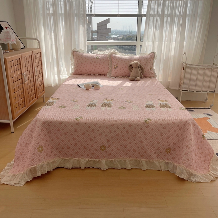 91家纺网 家纺一手货源 找家纺 爱彼家纺 2026新款印花泡芙棉花边床盖三件套-泡芙床盖 花边-温馨时光
