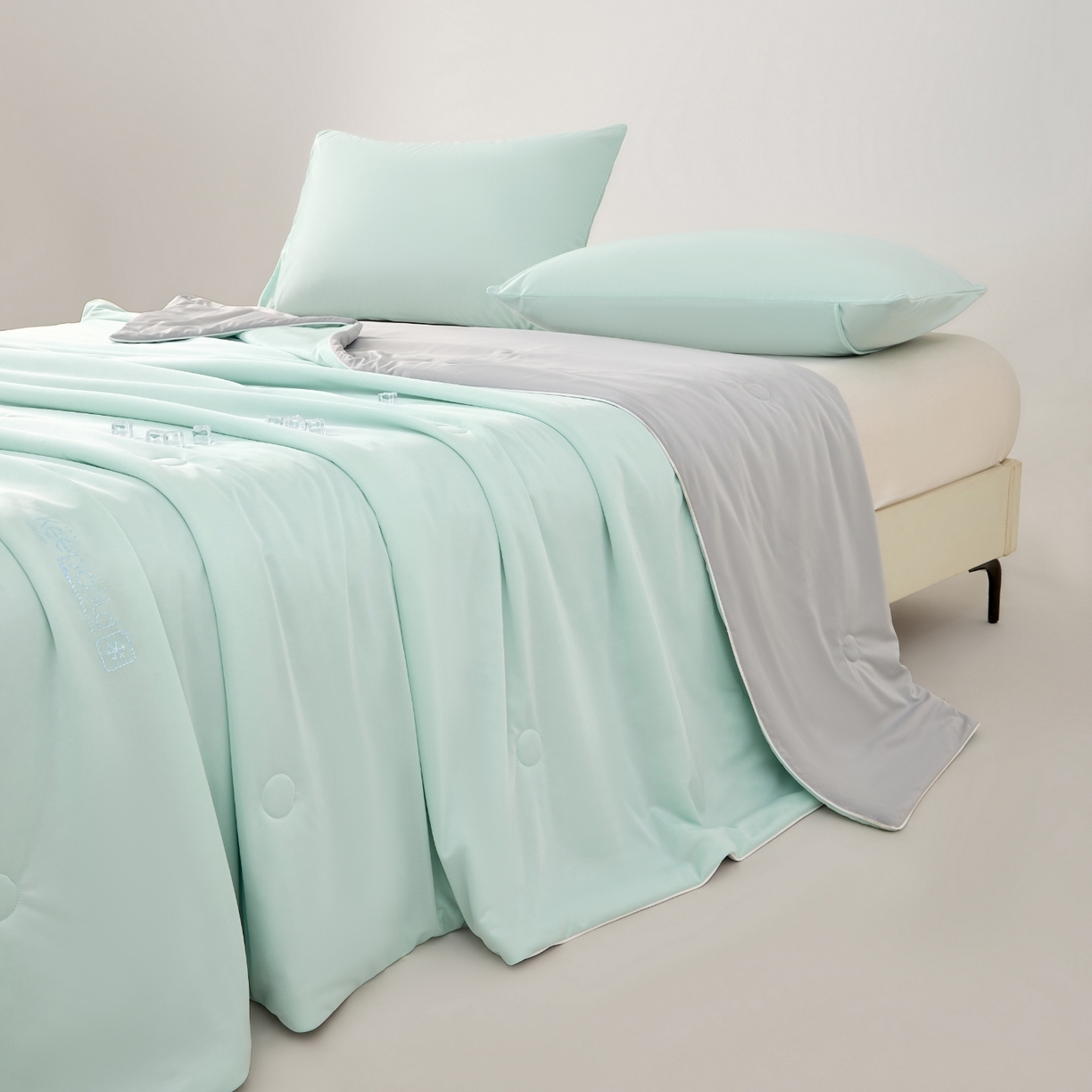 91家纺网 家纺一手货源 找家纺 悦织湾家纺 2026新款凉感丝夏被夏凉被透气凉感冰丝被子空调被夏秋 青草绿