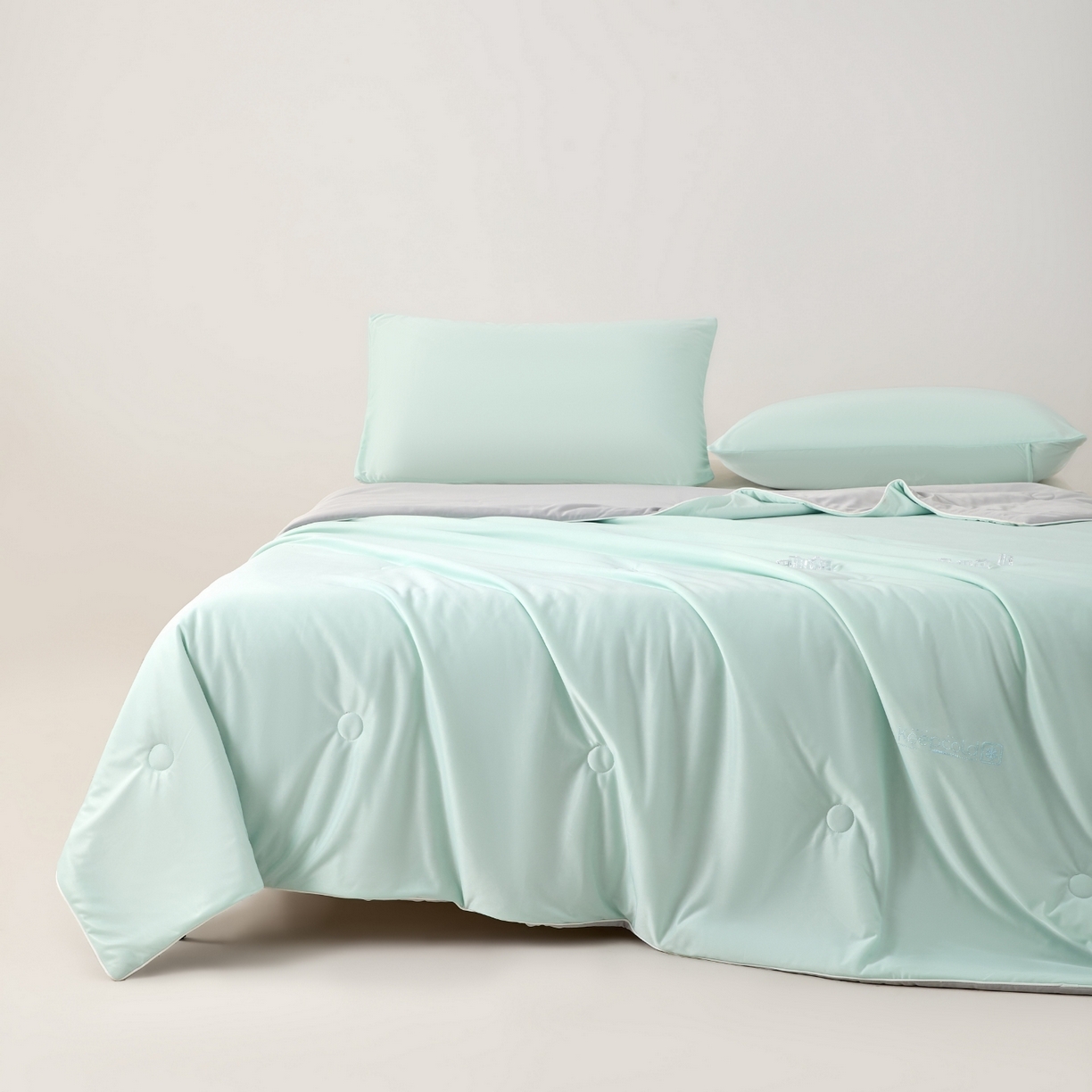 91家纺网 家纺一手货源 找家纺 悦织湾家纺 2026新款凉感丝夏被夏凉被透气凉感冰丝被子空调被夏秋 青草绿