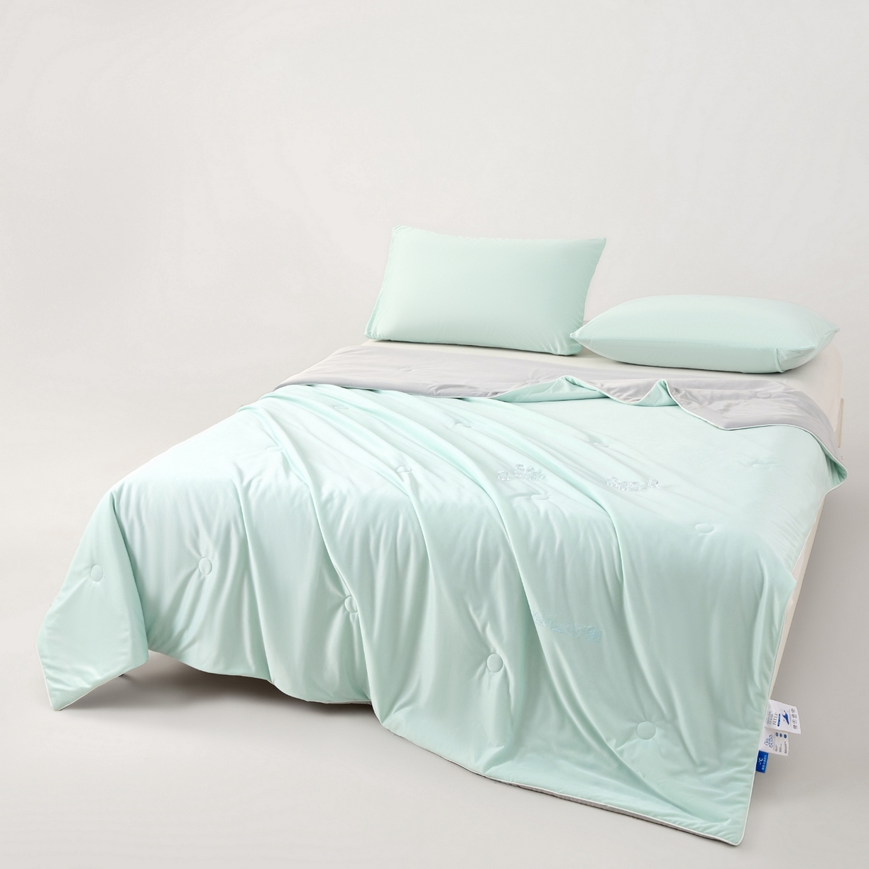 91家纺网 家纺一手货源 找家纺 悦织湾家纺 2026新款凉感丝夏被夏凉被透气凉感冰丝被子空调被夏秋 青草绿