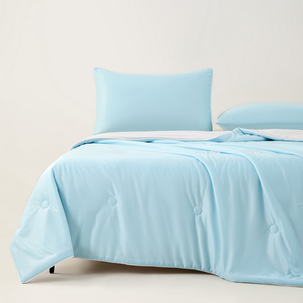 91家纺网 家纺一手货源 找家纺 悦织湾家纺 2026新款凉感丝夏被夏凉被透气凉感冰丝被子空调被夏秋 天空蓝