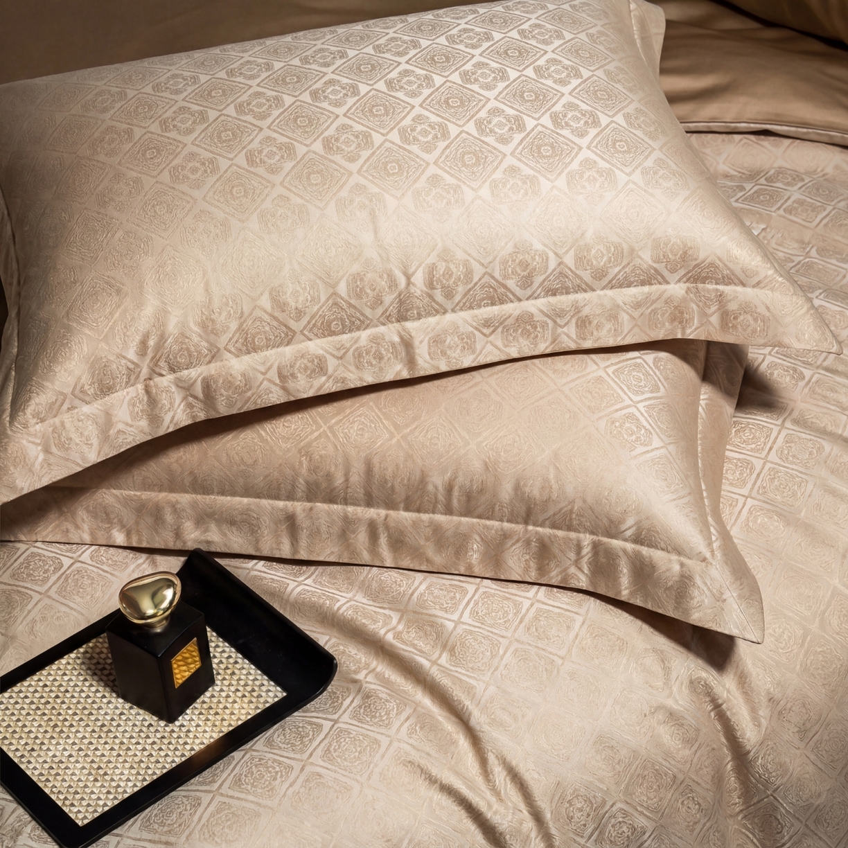 91家纺网 家纺一手货源 找家纺 悦织湾家纺 2026新款轻奢冰丝提花四件套凉感夏秋床上用品三四件套 金菱奢境