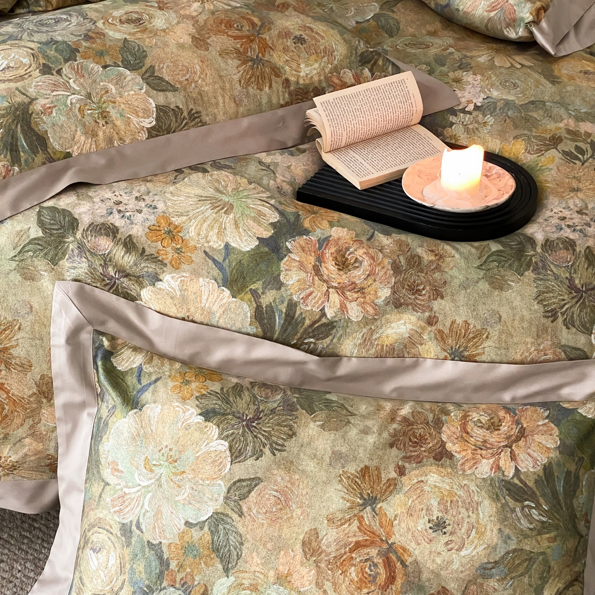 91家纺网 家纺一手货源 找家纺 赫帛 2026新款高端舒柔棉纯棉数码印花四件套-谧境系列 谧境-油画苔绿