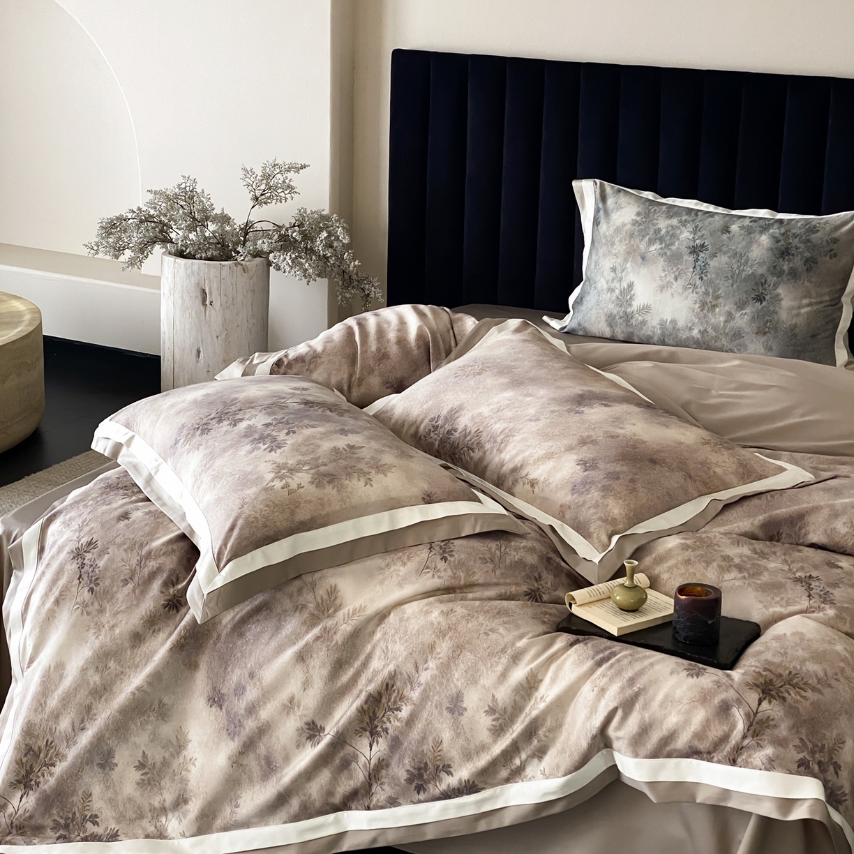 91家纺网 家纺一手货源 找家纺 赫帛 2026新款高端舒柔棉纯棉数码印花四件套-江南墨韵系列 江南墨韵-咖色