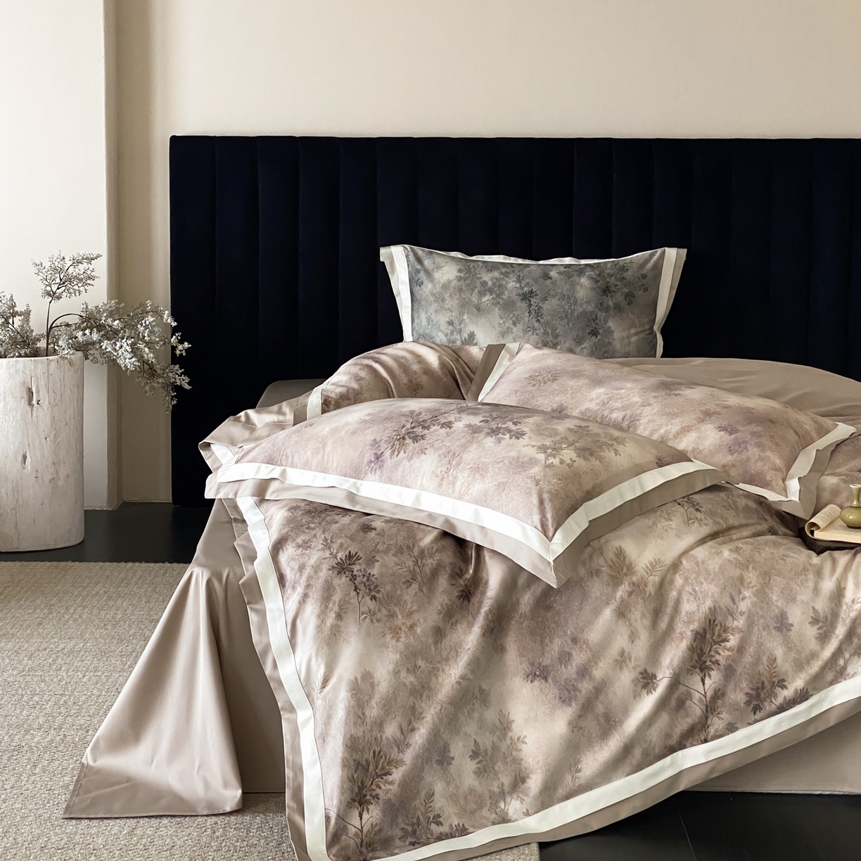 91家纺网 家纺一手货源 找家纺 赫帛 2026新款高端舒柔棉纯棉数码印花四件套-江南墨韵系列 江南墨韵-咖色