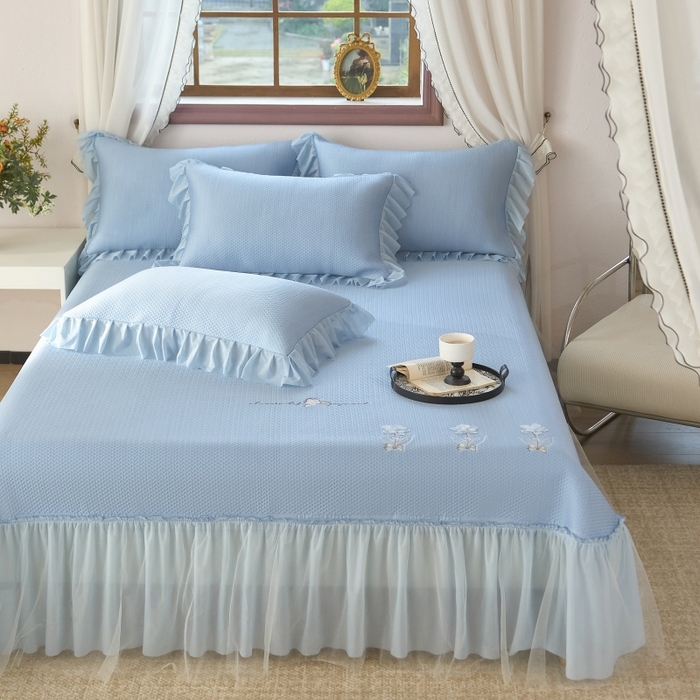 91家纺网 家纺一手货源 找家纺 金绣美居 2026春夏新款绣花款床裙凉席席子空调软席三件套-清裳 清裳-蓝色