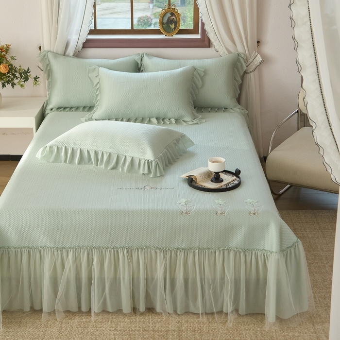 91家纺网 家纺一手货源 找家纺 金绣美居 2026春夏新款绣花款床裙凉席席子空调软席三件套-清裳 清裳-绿色