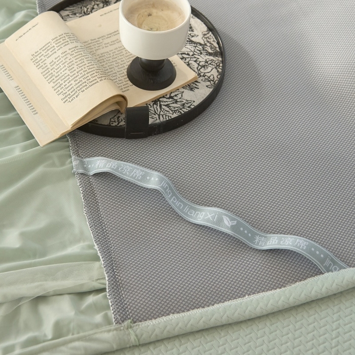 91家纺网 家纺一手货源 找家纺 金绣美居 2026春夏新款绣花款床裙凉席席子空调软席三件套-清裳 清裳-绿色