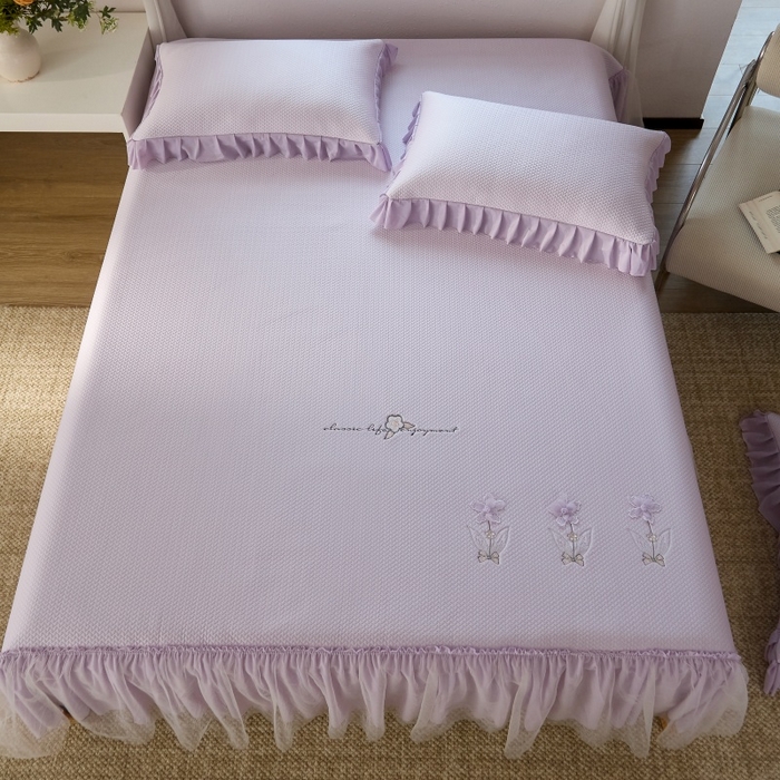 91家纺网 家纺一手货源 找家纺 金绣美居 2026春夏新款绣花款床裙凉席席子空调软席三件套-清裳 清裳-紫色