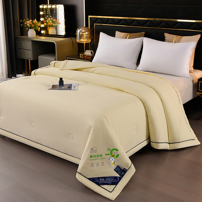 91家纺网 家纺一手货源 找家纺 赫本家纺 2026新款泡泡纱纯色烫钻夏凉被空调被夏被 奶油米