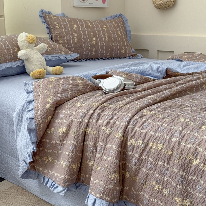 91家纺网 家纺一手货源 找家纺 （总）迪梦姿家纺 2026新款泡芙纱花边款夏被四件套-款式二