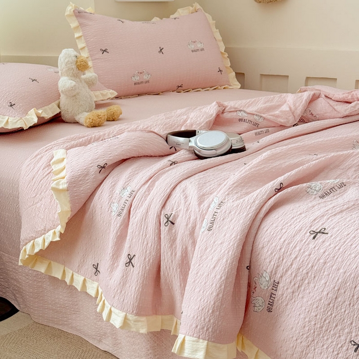 91家纺网 家纺一手货源 找家纺 （总）迪梦姿家纺 2026新款泡芙纱花边款夏被四件套-款式二