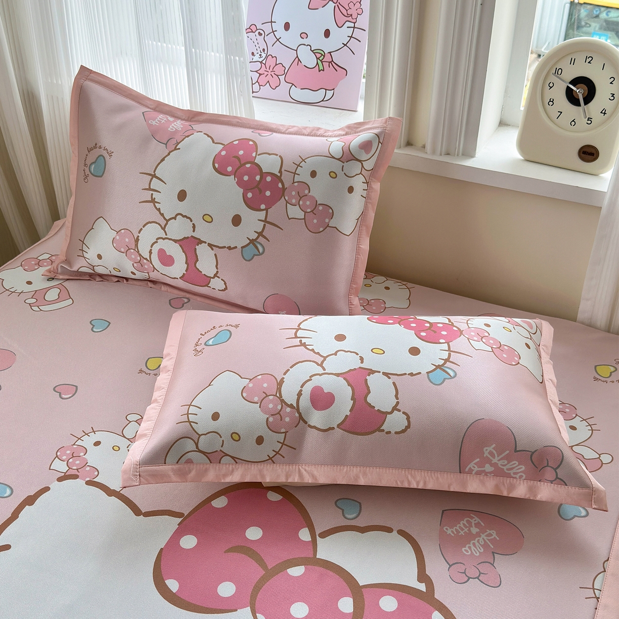 91家纺网 家纺一手货源 找家纺 桃子家居 2026新款A类三丽鸥授权数码印花中分子1200D凉感冰丝宽边凉感软席凉席席子 冰丝席-爱心少女kt