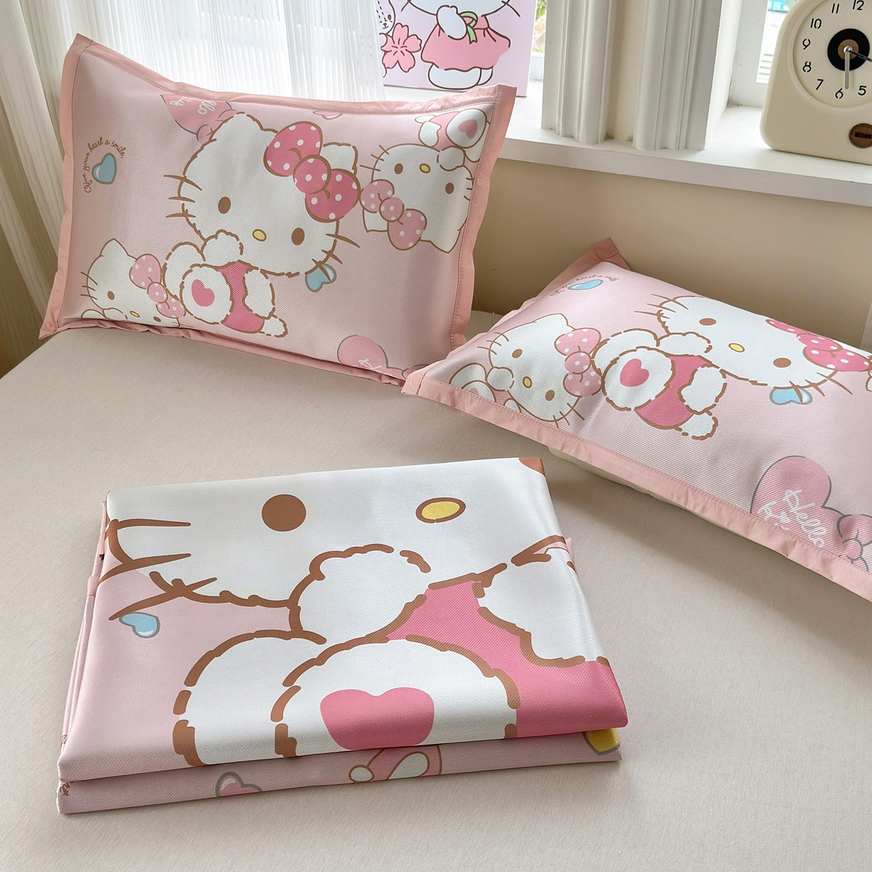 91家纺网 家纺一手货源 找家纺 桃子家居 2026新款A类三丽鸥授权数码印花中分子1200D凉感冰丝宽边凉感软席凉席席子 冰丝席-爱心少女kt