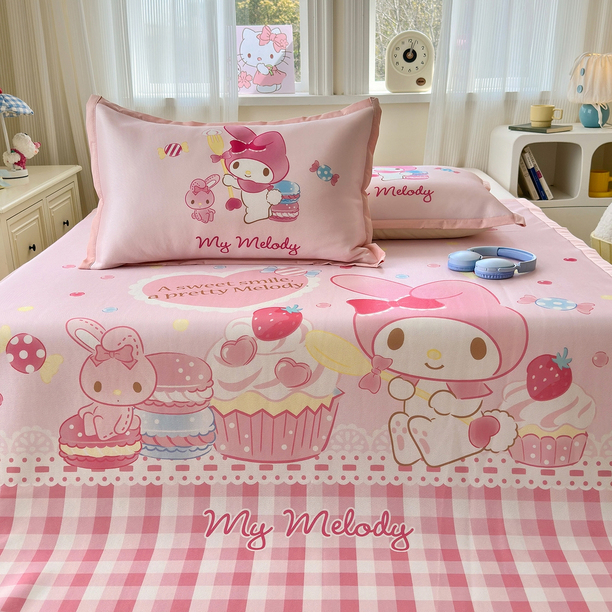 91家纺网 家纺一手货源 找家纺 桃子家居 2026新款A类三丽鸥授权数码印花中分子1200D凉感冰丝宽边凉感软席凉席席子 冰丝席-蛋糕美乐蒂