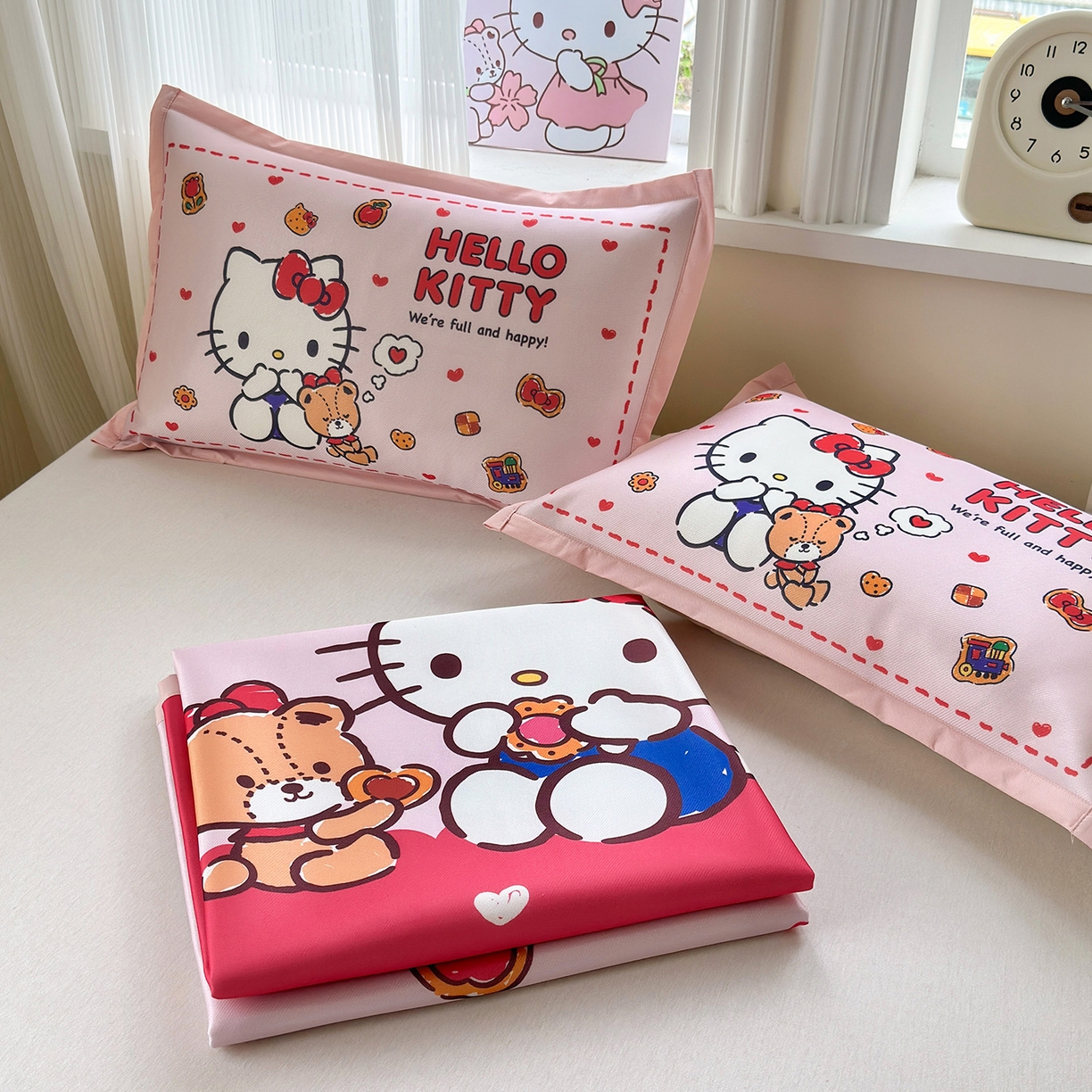 91家纺网 家纺一手货源 找家纺 桃子家居 2026新款A类三丽鸥授权数码印花中分子1200D凉感冰丝宽边凉感软席凉席席子 冰丝席-糖果牛奶kt