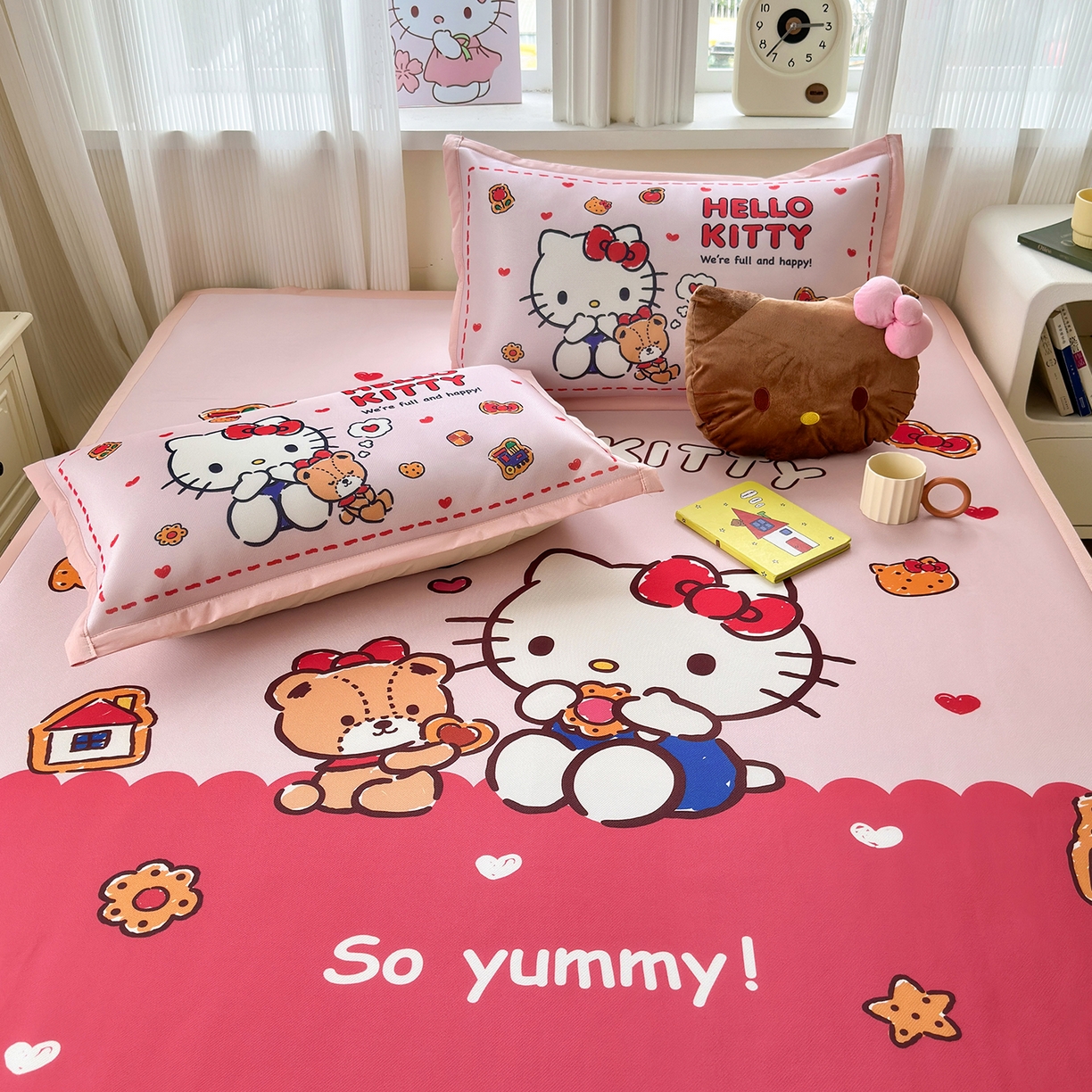 91家纺网 家纺一手货源 找家纺 桃子家居 2026新款A类三丽鸥授权数码印花中分子1200D凉感冰丝宽边凉感软席凉席席子 冰丝席-糖果牛奶kt