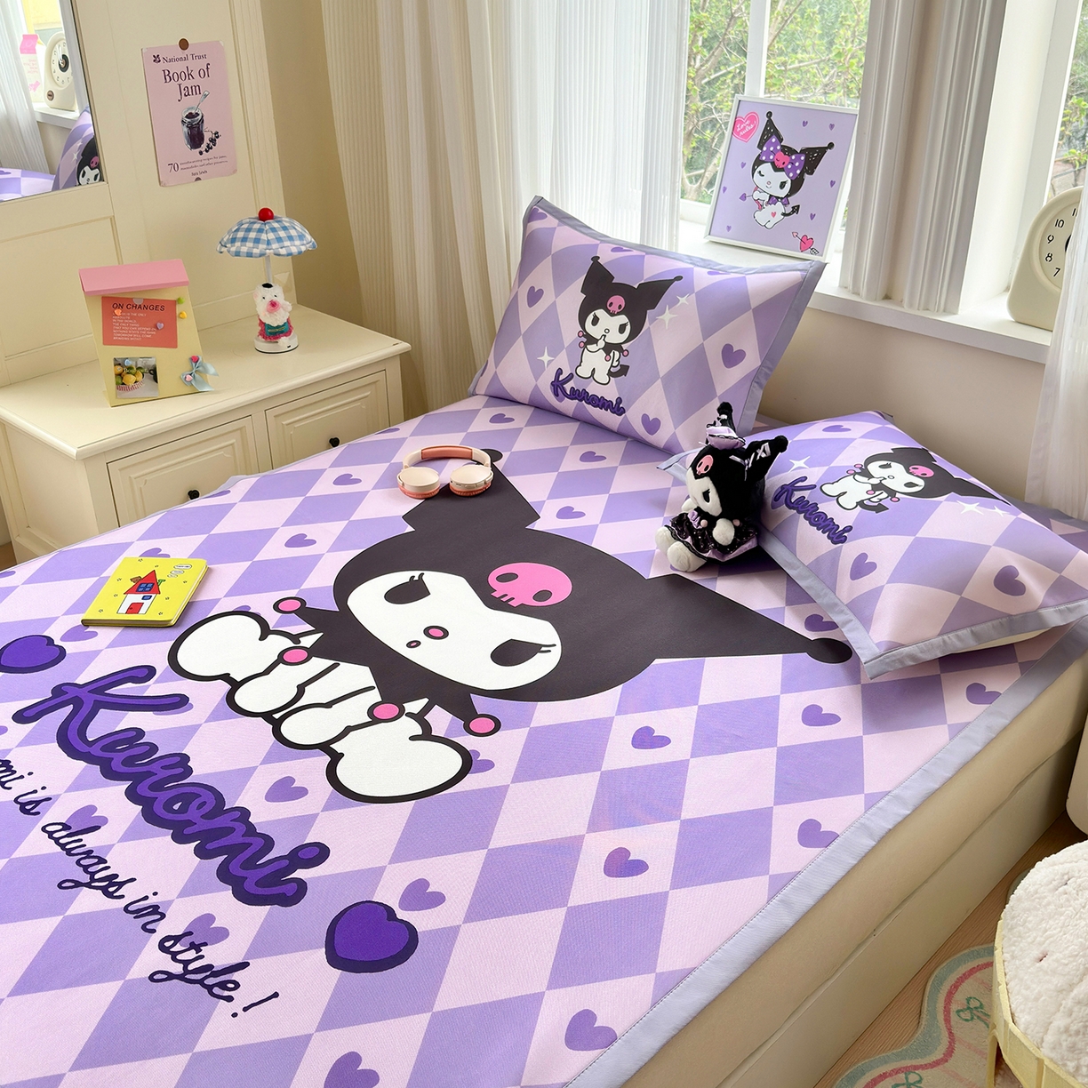 91家纺网 家纺一手货源 找家纺 桃子家居 2026新款A类三丽鸥授权数码印花中分子1200D凉感冰丝宽边凉感软席凉席席子 冰丝席-甜甜库罗米