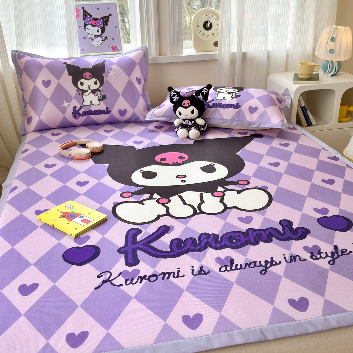 91家纺网 家纺一手货源 找家纺 桃子家居 2026新款A类三丽鸥授权数码印花中分子1200D凉感冰丝宽边凉感软席凉席席子 冰丝席-甜甜库罗米