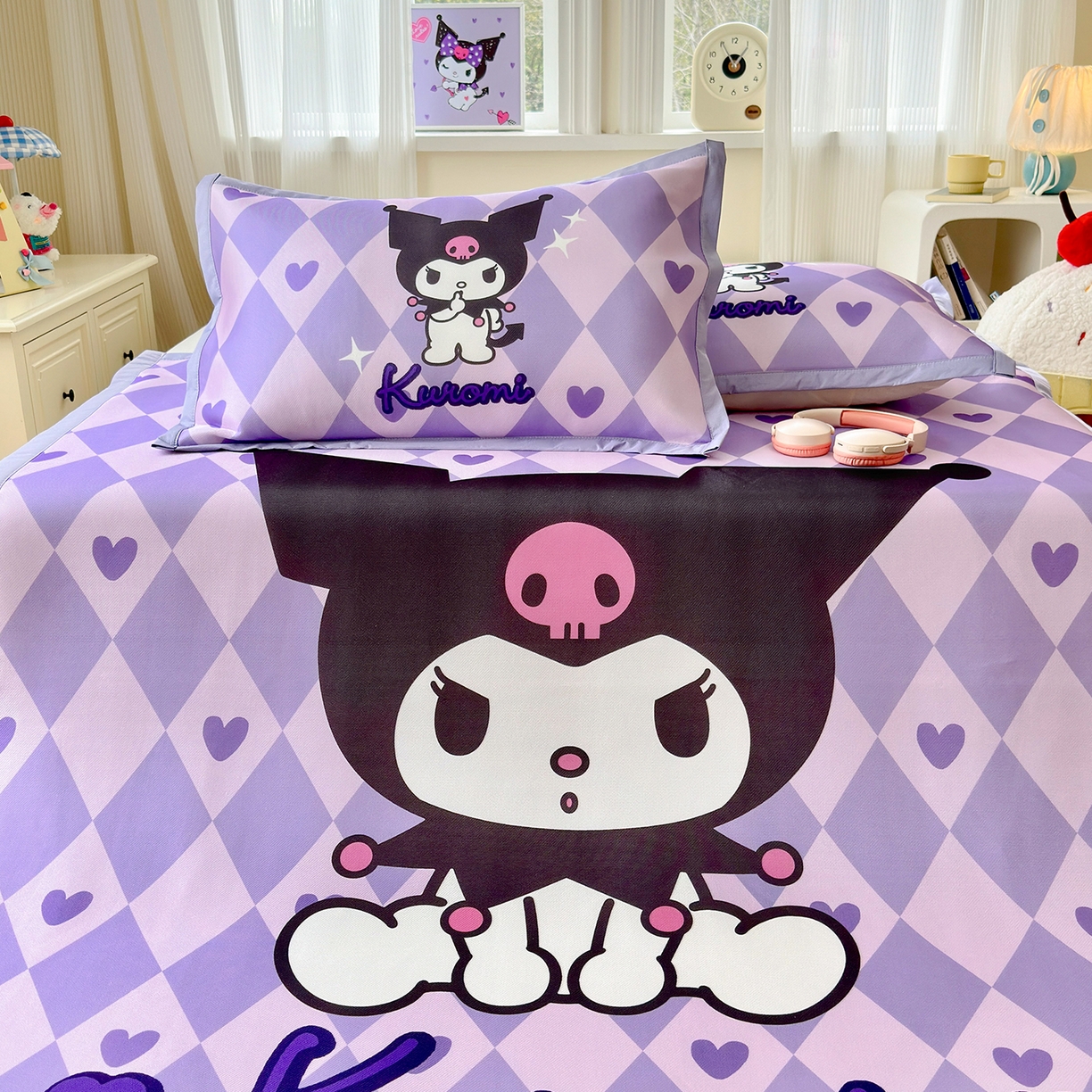 91家纺网 家纺一手货源 找家纺 桃子家居 2026新款A类三丽鸥授权数码印花中分子1200D凉感冰丝宽边凉感软席凉席席子 冰丝席-甜甜库罗米