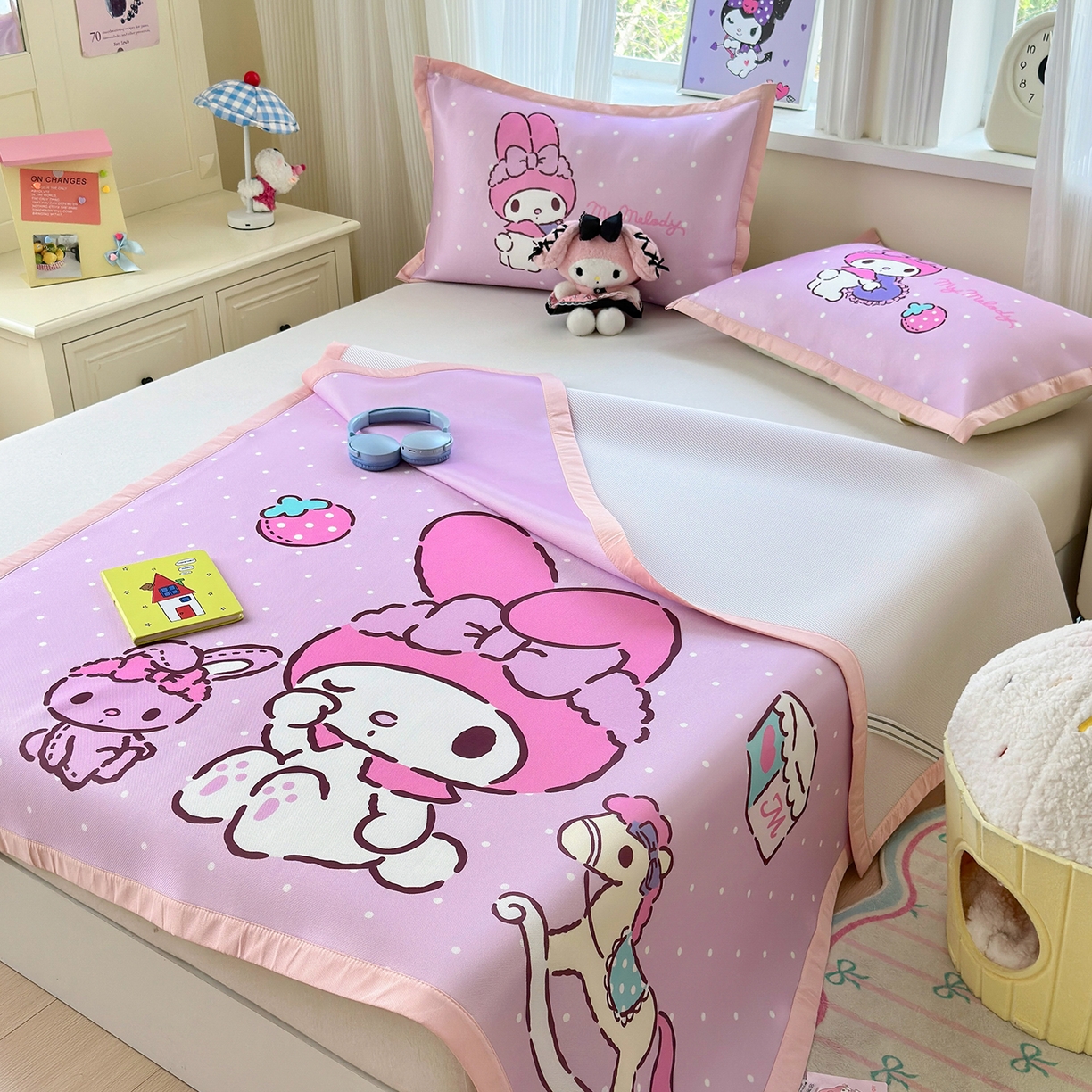 91家纺网 家纺一手货源 找家纺 桃子家居 2026新款A类三丽鸥授权数码印花中分子1200D凉感冰丝宽边凉感软席凉席席子 冰丝席-童话美乐蒂