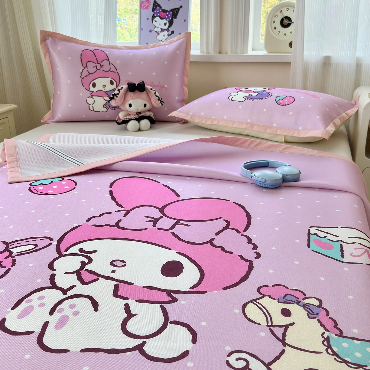 91家纺网 家纺一手货源 找家纺 桃子家居 2026新款A类三丽鸥授权数码印花中分子1200D凉感冰丝宽边凉感软席凉席席子 冰丝席-童话美乐蒂