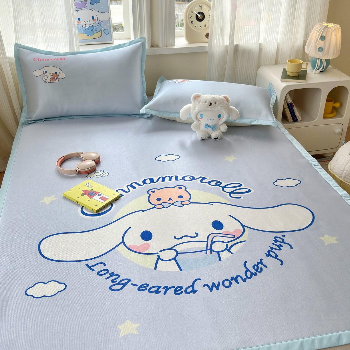 91家纺网 家纺一手货源 找家纺 桃子家居 2026新款A类三丽鸥授权数码印花中分子1200D凉感冰丝宽边凉感软席凉席席子 冰丝席-云朵大耳狗