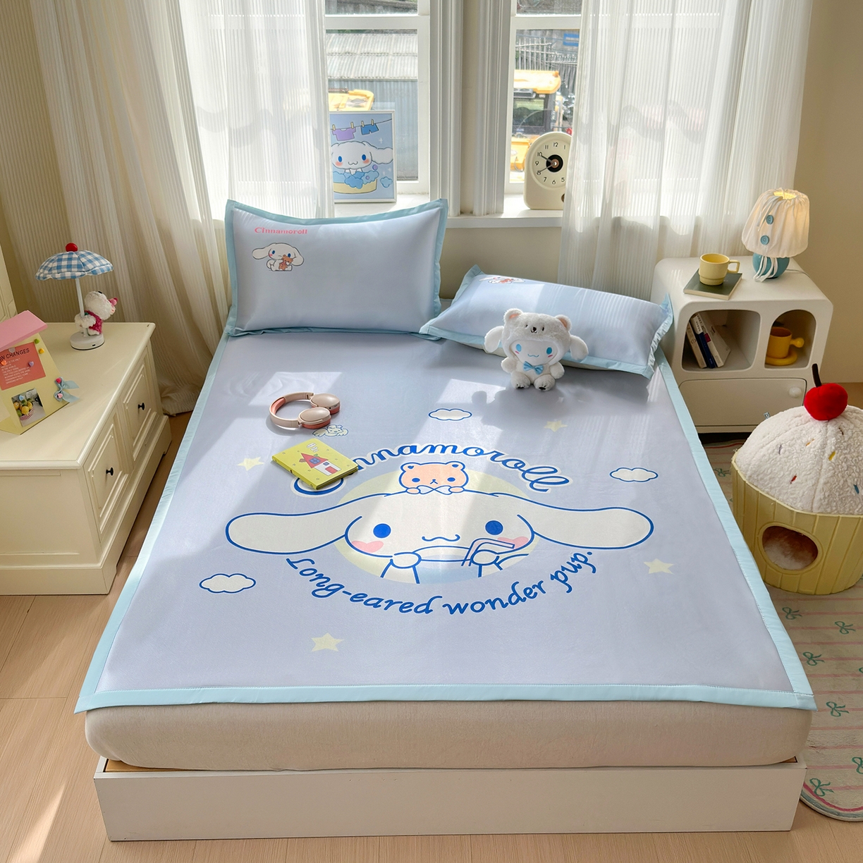 91家纺网 家纺一手货源 找家纺 桃子家居 2026新款A类三丽鸥授权数码印花中分子1200D凉感冰丝宽边凉感软席凉席席子 冰丝席-云朵大耳狗