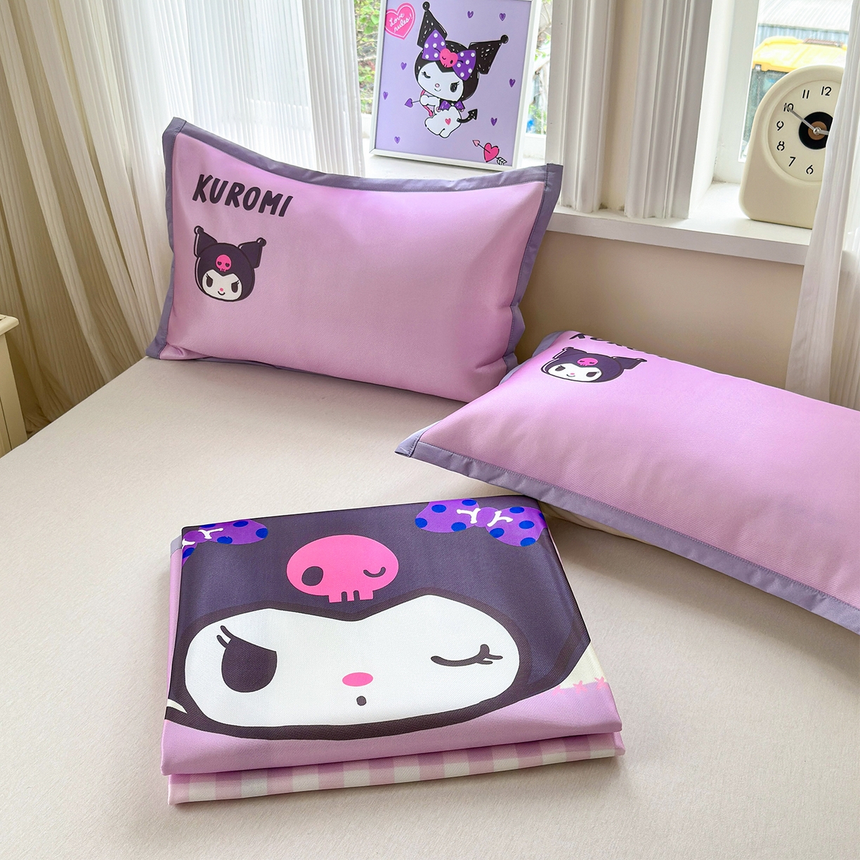 91家纺网 家纺一手货源 找家纺 桃子家居 2026新款A类三丽鸥授权数码印花中分子1200D凉感冰丝宽边凉感软席凉席席子 冰丝席-紫格库罗米