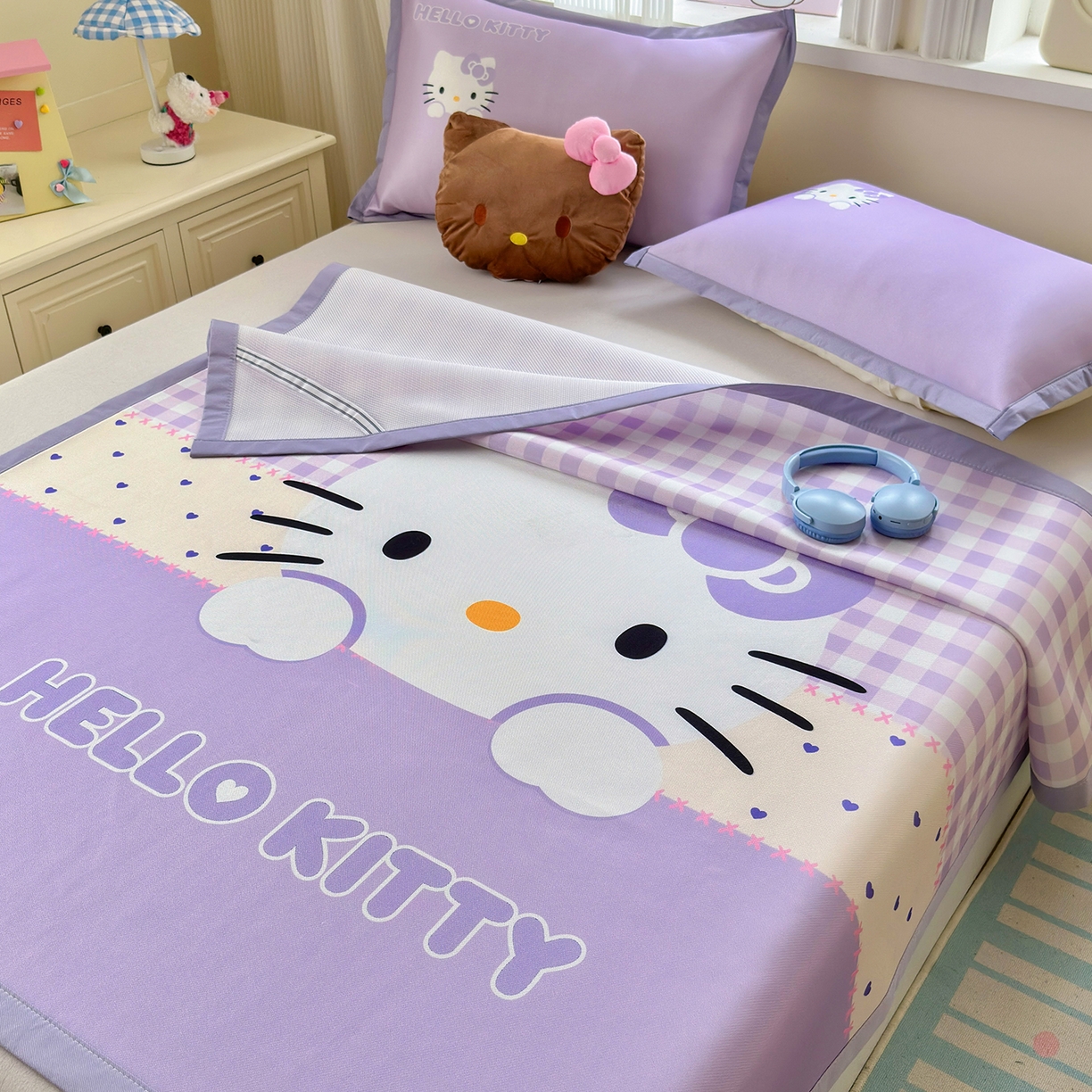 91家纺网 家纺一手货源 找家纺 桃子家居 2026新款A类三丽鸥授权数码印花中分子1200D凉感冰丝宽边凉感软席凉席席子 冰丝席-紫色爱心kt