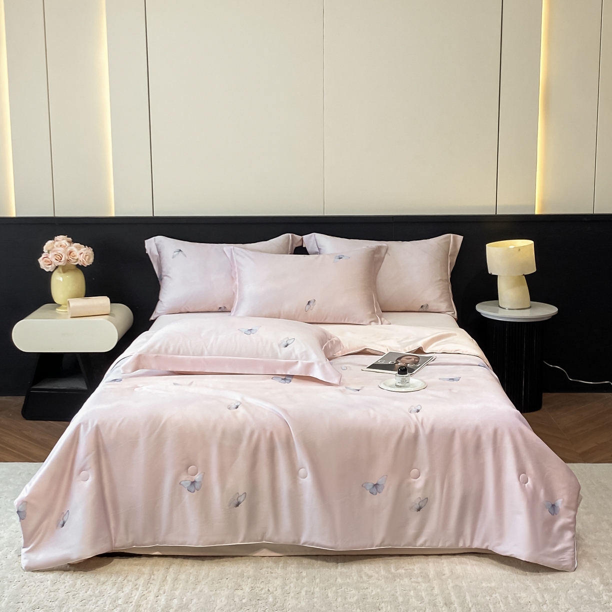 91家纺网 家纺一手货源 找家纺 新方向 2026新款数码印花A类20%蚕丝天丝棉夏被夏凉被空调被四件套-蝶梦 蝶梦-山茶粉