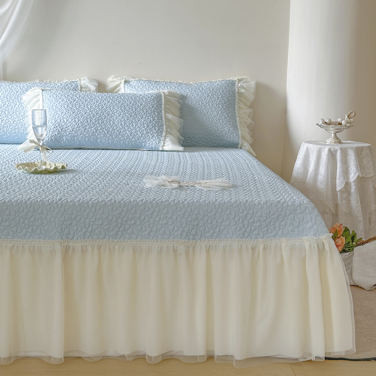 91家纺网 家纺一手货源 找家纺 乐朵家居 2026新款 蜜糖（复合）凉豆豆凉席三件套 浅蓝色